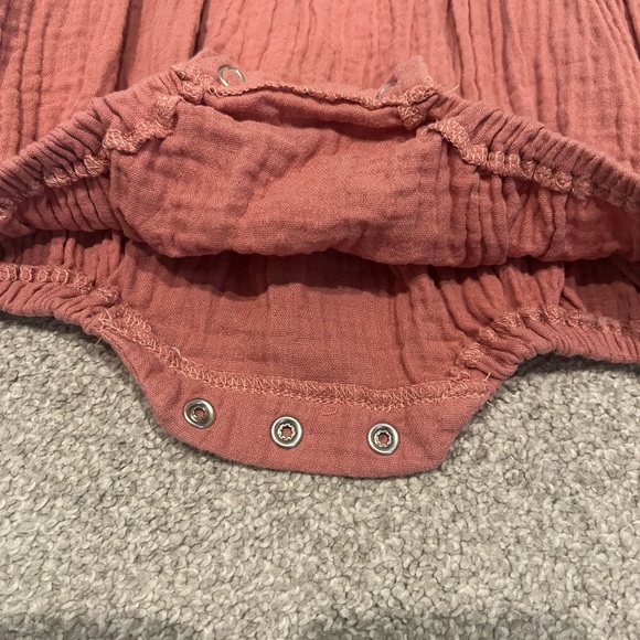 12-18m romper EUC - Picture 5 of 5